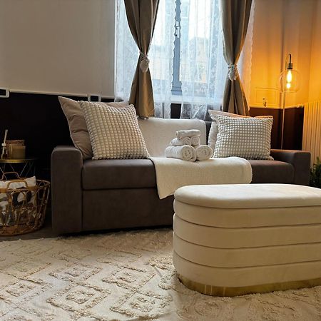 Апартаменти Regina Milano In Verona - Sky Tv, Wifi E Breakfast Box Екстер'єр фото