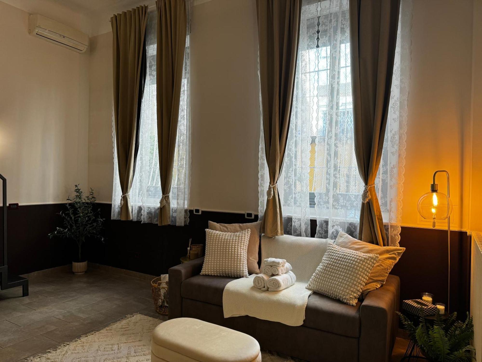 Апартаменти Regina Milano In Verona - Sky Tv, Wifi E Breakfast Box Екстер'єр фото